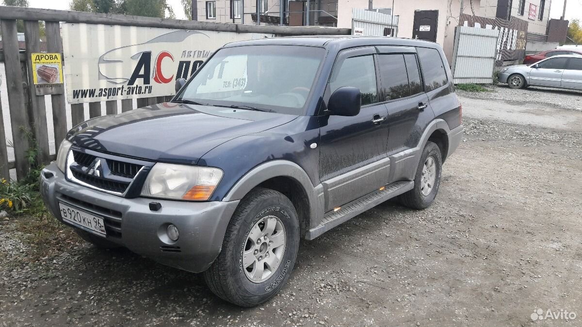 Паджеро 3 2003. Синий Mitsubishi Pajero 3. Паджеро 2003 года.