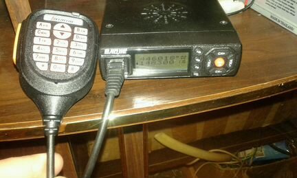 Радиостанция двухдиапазонная BJ-218