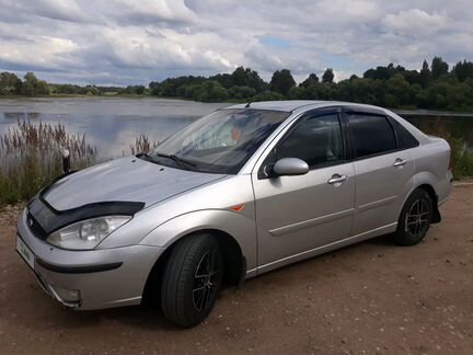Ford Focus 1.8 МТ, 2005, седан
