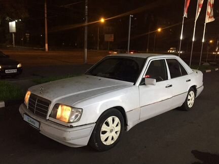 Mercedes-Benz W124 2.6 AT, 1991, 300 000 км
