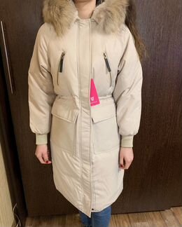 Новая куртка парка зимняя на пуху S размер