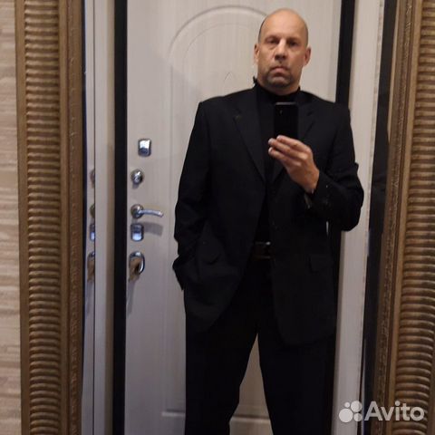 Водитель охранник на своём авто