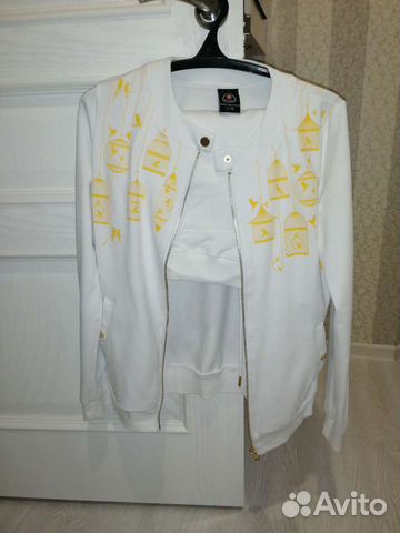 Спортивный костюм женский