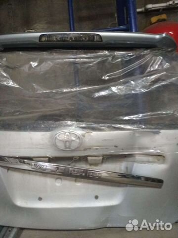 Дверь багажника тоета wish