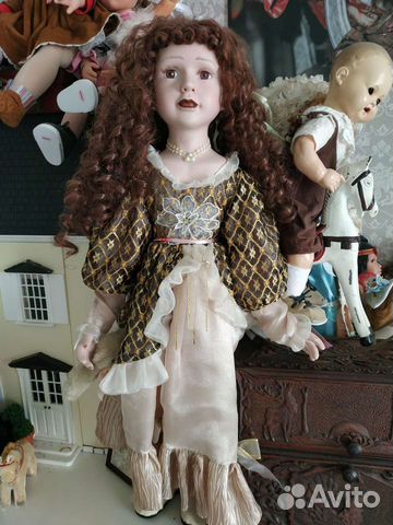 Кукла огромная фарфоровая коллекционная