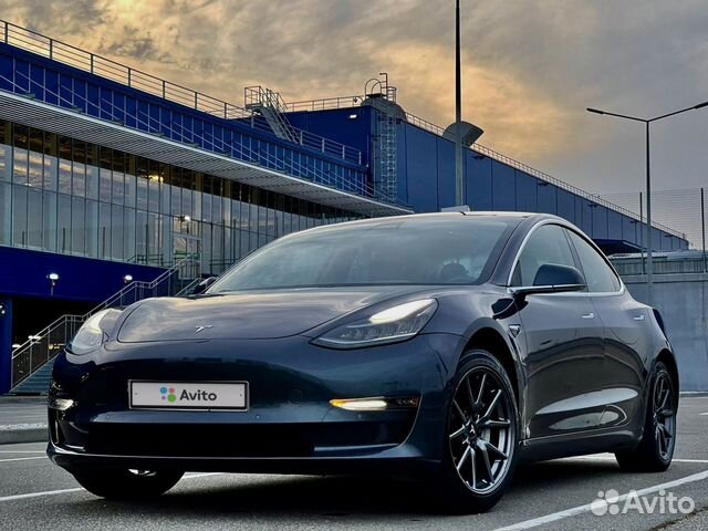 Аналог теслы в россии. Тесла машина 2021. Тесла авито. Тесла авито. Золотая tesla сочи.