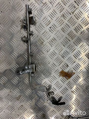 Рампа топливная Додж Стратус 2,4