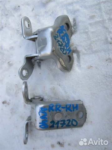 Петля дверная задняя правая Toyota Camry ACV40