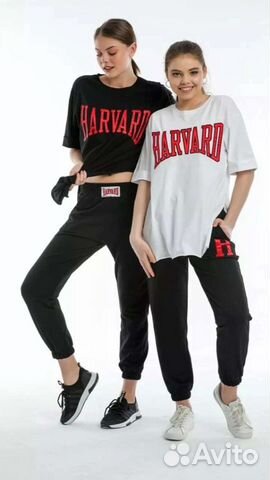 Спортивный костюм женский