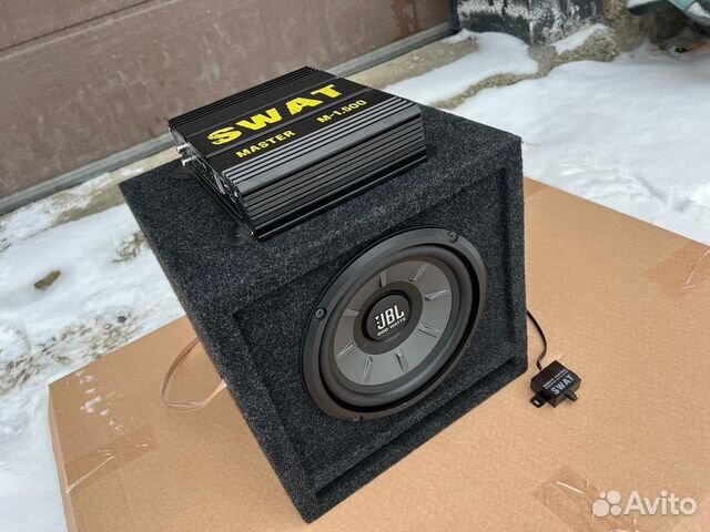 Сабуфер JBL и услитель swat master