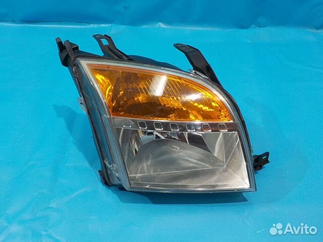 Фара правая Ford Fusion 2002-2012