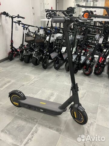 Электросамокат Ninebot kickscooter Max g30p