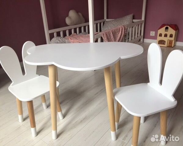 Детский стол и стул
