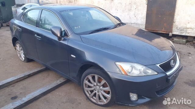 Lexus IS 220D авто в разбор