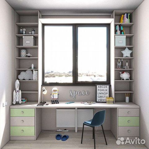 Рабочее место у окна