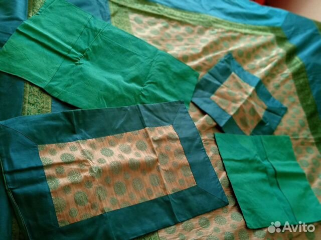 Покрывало на кровать новое с 4 наволочками