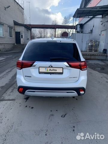 Mitsubishi Outlander 2.0 CVT, 2019, 60 010 км