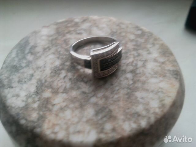 Кольцо из белого золота С чёрными брильянтами Кольцо из белого золота С чёрными брильянтами