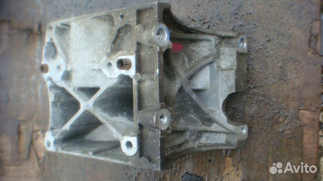 Конштейн кондиционера Ford Focus 3