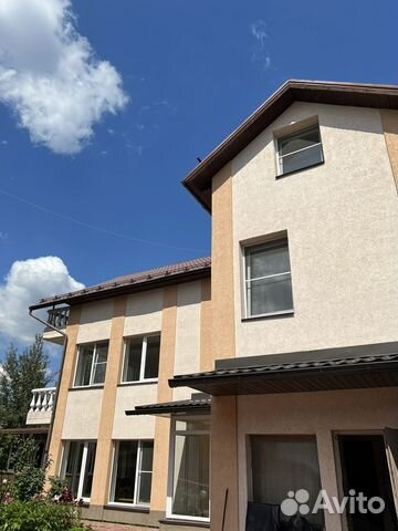 

4-к. дом, 250 м²