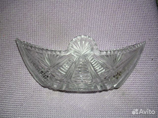 Ладья хрустальная, блюдца для маслин