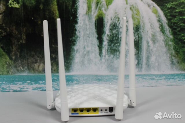 Маршрутизатор (wi-fi роутер) tenda FH456 (V2.0) Маршрутизатор (wi-fi роутер) tenda FH456 (V2.0)