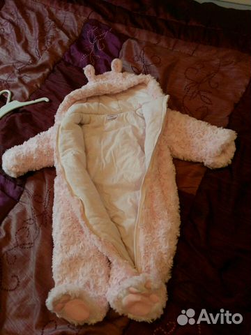 Демисезонный комбинезон на 6-9 месяцев Демисезонный комбинезон на 6-9 месяцев