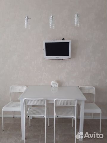 

1-к. квартира, 52 м², 2/6 эт.