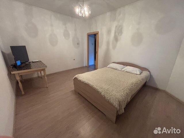 

1-к. квартира, 42 м², 4/5 эт.