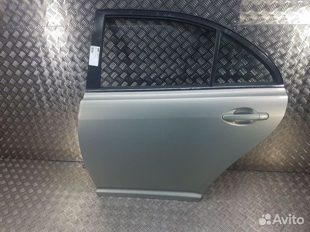 Toyota Avensis t25 Авенсис 03- дверь задняя левая