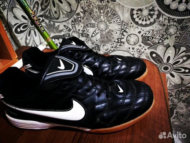 Бутсы футзалки Nike tiempo 39 р