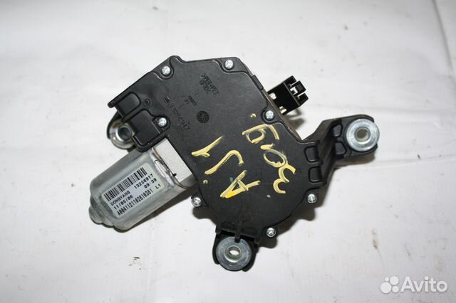 Моторчик стеклоочистителя Opel Astra J 13256917