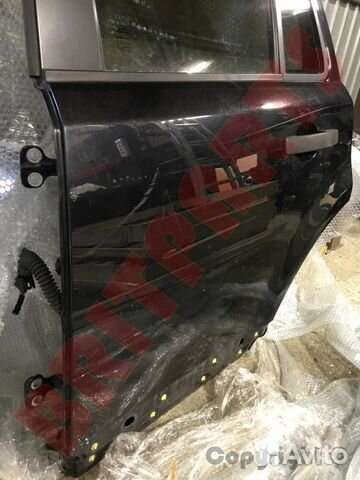 Дверь задняя левая в цвет Freelander 2