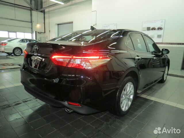 Toyota Camry 2.5 AT, 2019