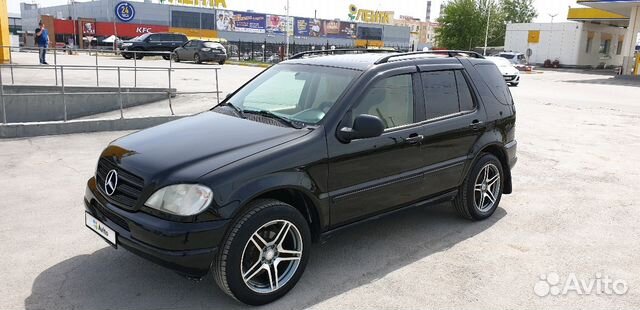 Mercedes-Benz M-класс 3.2 AT, 1998, 180 000 км