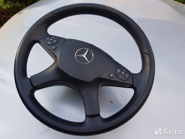 Руль в сборе с подушкой от Mercedes W204 Руль в сборе с подушкой от Mercedes W204