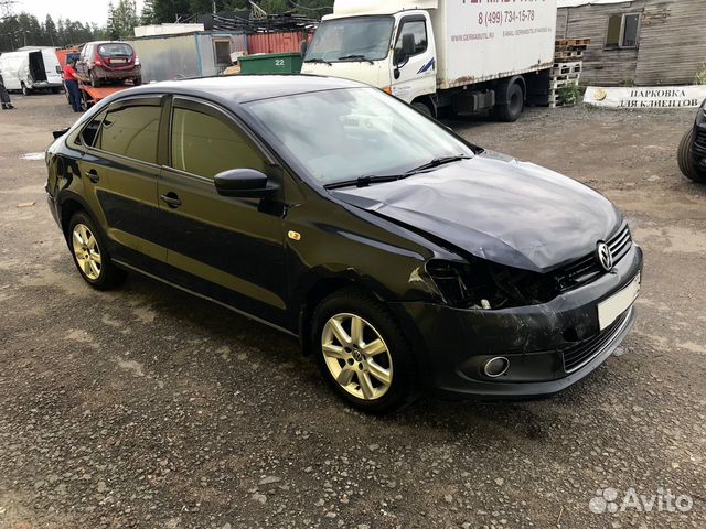 Volkswagen Polo 1.6 МТ, 2011, битый, 146 000 км