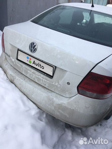Volkswagen Polo 1.6 AT, 2013, битый, 40 000 км