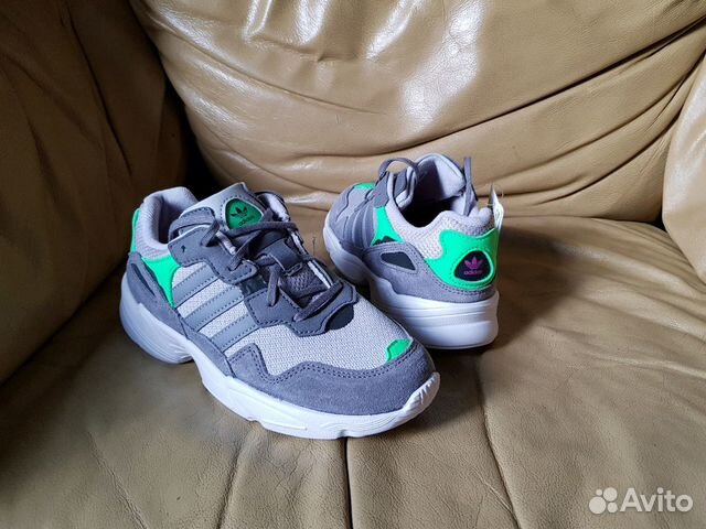 Кроссовки Adidas новые детские 33, 34 и 35 р Кроссовки Adidas новые детские 33, 34 и 35 р