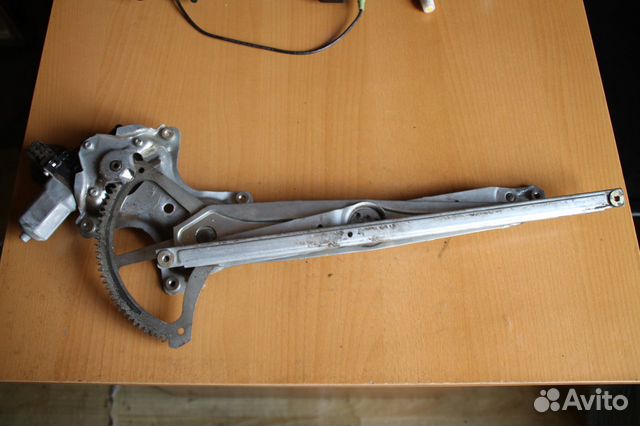 Стеклоподъемник Toyota mark X правый перед. GRX120 Стеклоподъемник Toyota mark X правый перед. GRX120