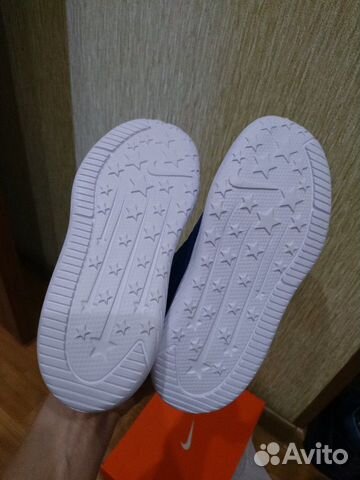 Кроссовки