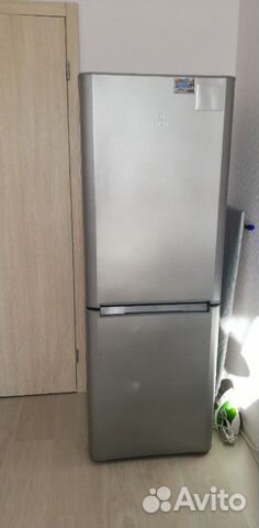 Холодильник Indesit