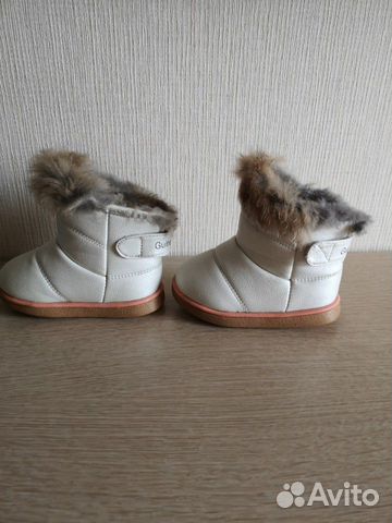 Уги для девочки 22-24 размера