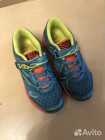 Кроссовки детские Asics Кроссовки детские Asics