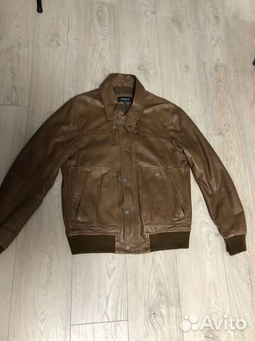 Кожаная куртка Ivagio Кожаная куртка Ivagio