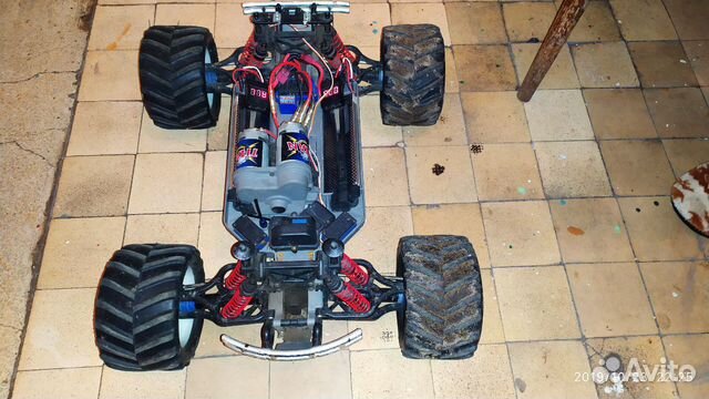 e maxx rc car