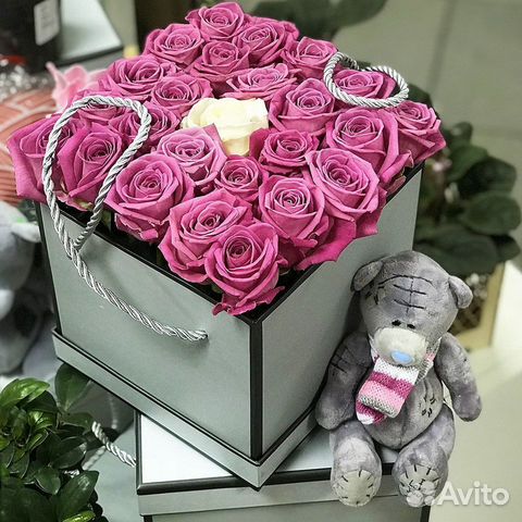 Цветы в шляпной коробке Цветы в шляпной коробке