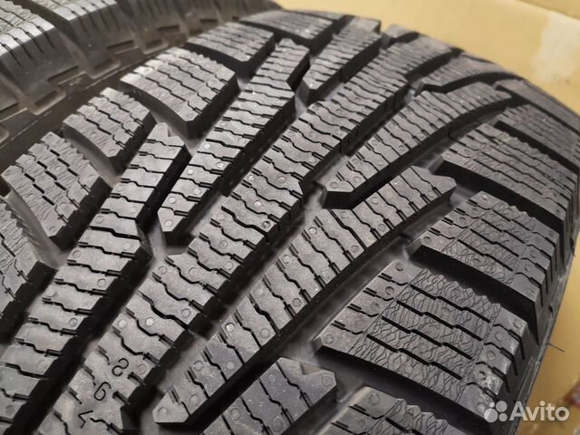 Зимняя резина Nokian RS2 22560R18 липучка