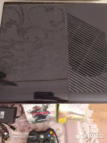 Xbox 360e 4 gb