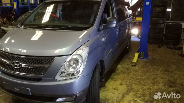 Разбор на запчасти Hyundai H-1 Starex